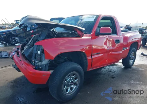 1999 Chevrolet Silverado 1500 из США, поврежденный, VIN 1GCEC14V4XZ197687